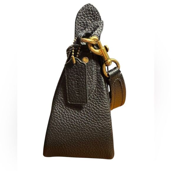 Coach Carry Black Leather Shoulder Bag - Picture 8 of 11